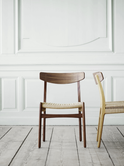 A04 Carl Hansen Basel Moebel Innenarchitektur CH23 walnut oil CH23 oak walnut oil papercord natural v3