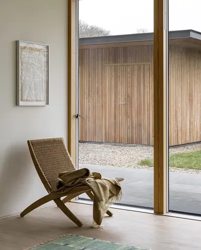 A04_Dinesen_Reference_Referenz_Carl Hansen_Innenarchitektur_Moebel_Basel.jpg