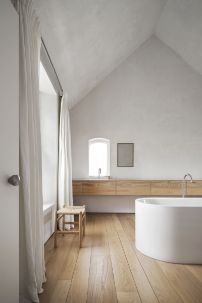 A04 Carl Hansen Basel Moebel Innenarchitektur CH53 oak whiteoil papercord natural frames